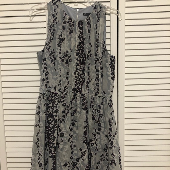 Dress - Picture 2 of 5